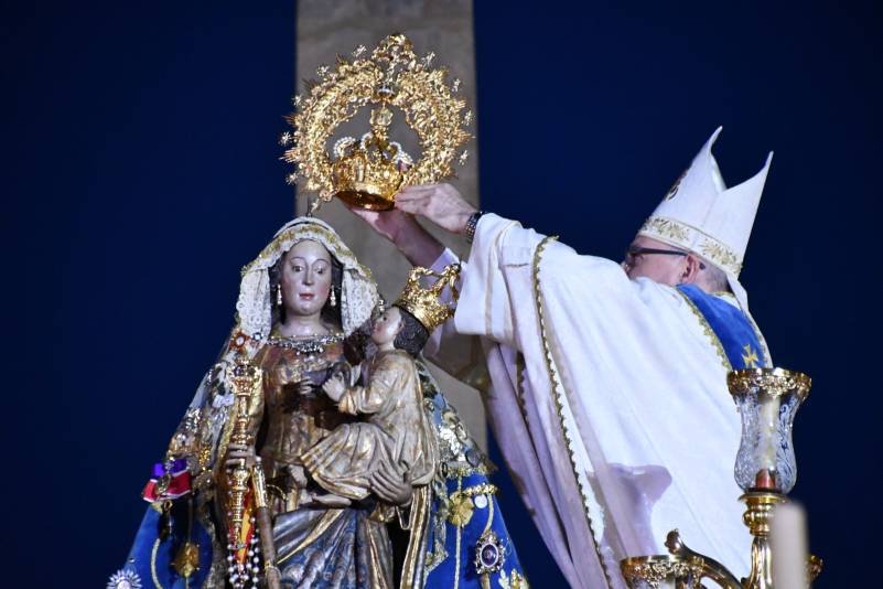 La Virgen del Alcázar es coronada ante la mirada de más de 7.000 fieles