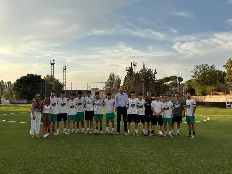 El Ayuntamiento de Úbeda inaugura el nuevo campo de césped artificial del Complejo Municipal ‘Antonio Cruz’
