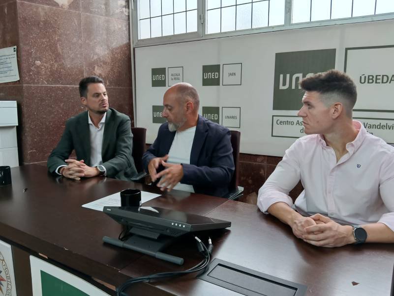 La UNED trae a Úbeda cuatro titulaciones de alta demanda y sin nota decorte para su acceso