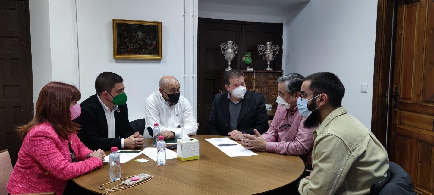 Reunión con representantes de entidades de comercio ambulante.