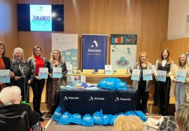 Presentación de la revista 'Jugando entre recuerdos'.