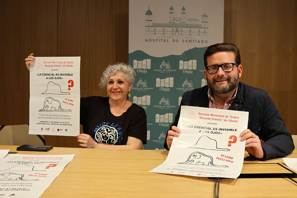 Presentación de la obra teatral 'Lo esencial es invisible a los ojos'.