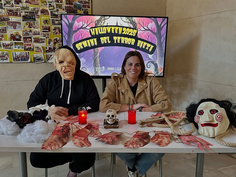 Presentación de las actividades de Halloween en Baeza.