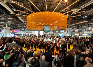 Actuación de la Banda de las Penas de Úbeda en Fitur.