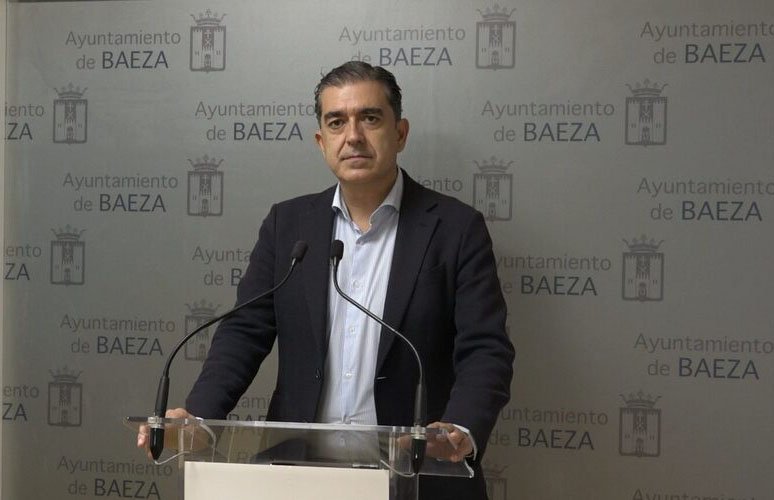El alcalde de Baeza, Pedro Javier Cabrera, en una imagen de archivo.