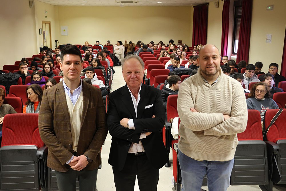 Conferencia sobre el AOVE en las Jornadas de Empresa.