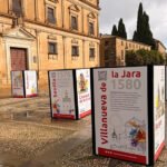 Exposición 'Las huellas de Santa Teresa', en la Plaza Vázquez de Molina, en Úbeda.