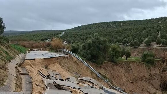 Estado de la carretera JV-3043 que une Lupión (Jaén) con la Estación Linares-Baeza- AYUNTAMIENTO DE LUPIÓN