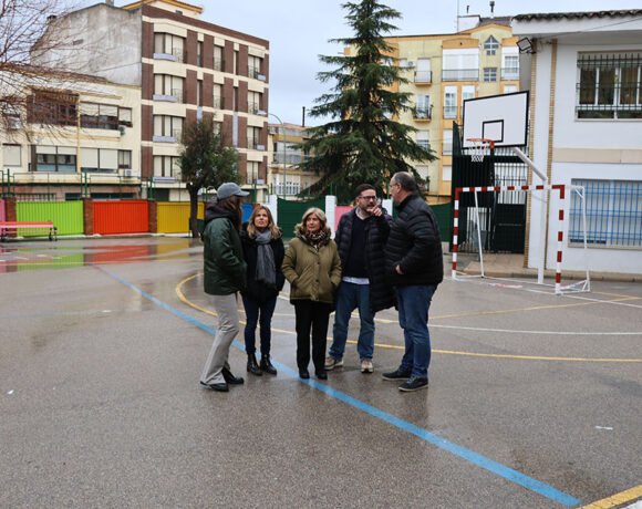 Primera visita a los centros educativos tras el temporal.