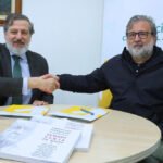 Momento de la firma.