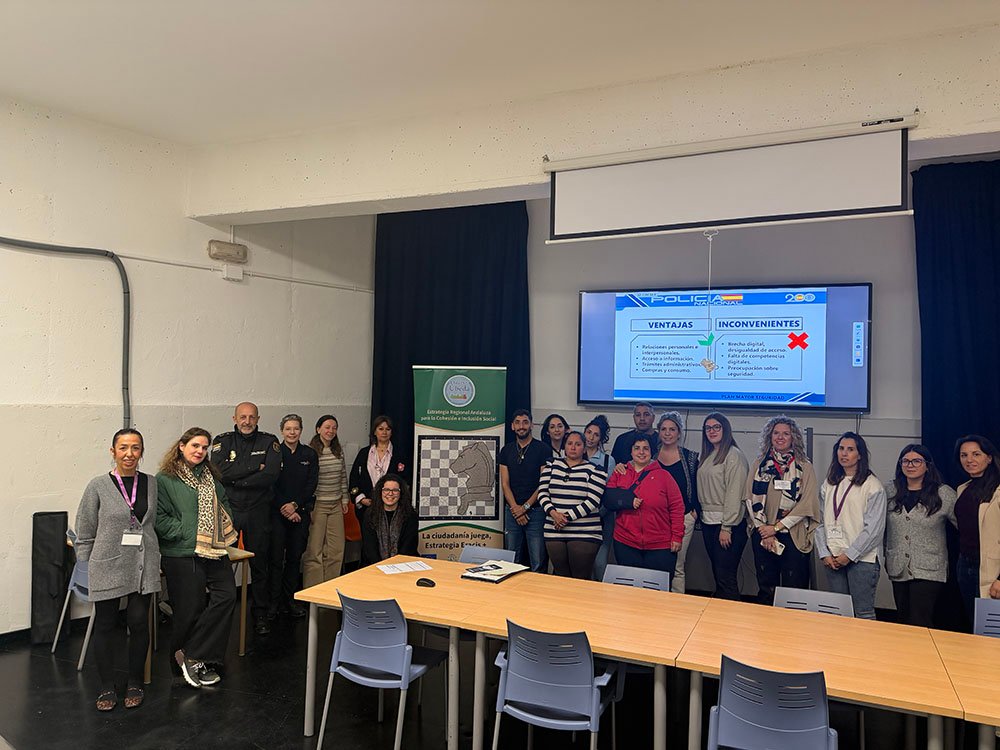 Participantes al taller de ciberseguridad.