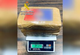 Paquetes con la cocaína intervenida.- GUARDIA CIVIL