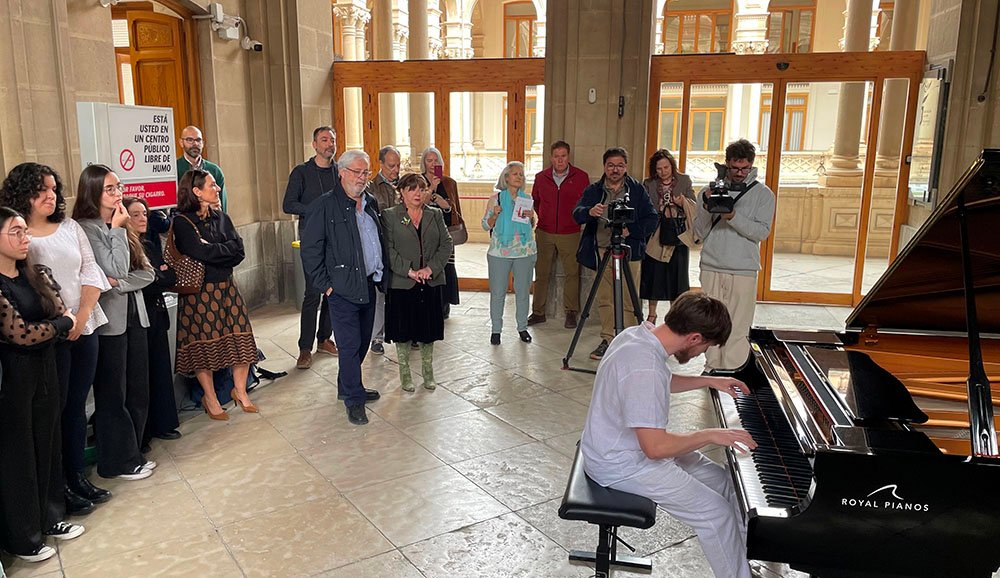 Recital incluido en el programa 'Pianos en la calle'.