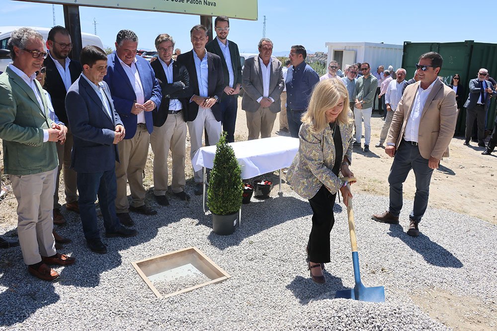 Colocación de la primera piedra de ampliación del polígono industrial Los Cerros.