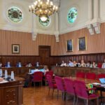 Imagen del Salón de Plenos de la Diputación en la jornada de hoy.