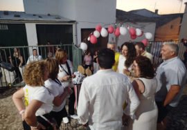 La delegada de Gobierno de la Junta de Andalucía por suplencia, Ana Mata, en Rus, junto con la alcaldesa, Rocío Beltrán.