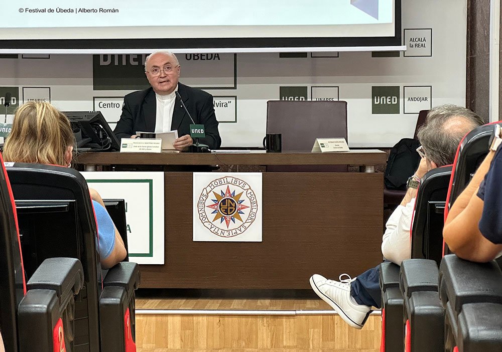 Francisco Juan Martínez Rojas pronunció la conferencia ‘Huellas de trascendencia en la música de Gustav Mahler’.
