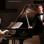 Actuación del tenor Piotr Beczala en el Hospital de Santiago.