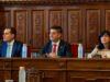 Juan Latorre, Paco Reyes y Francisca Medina, en esta sesión plenaria.