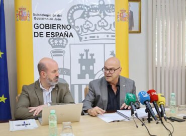 El subdelegado del Gobierno, Manuel Fernández , durante su intervención.