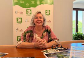 La concejala de Consumo, Teresa Torres, presenta la campaña.