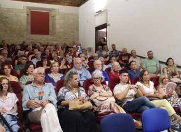 Asistentes a la conferencia ‘El pulso de la Transición en Úbeda
