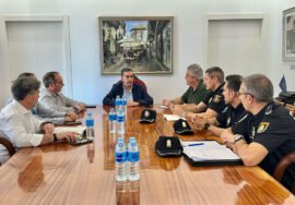 Reunión sobre las viviendas de uso turístico.