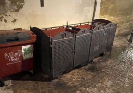 Limpieza integral de contenedores en Úbeda.