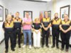 La alcaldesa de Úbeda, Antonia Olivares, y el concejal de festejos, Jerónimo García, reciben al pregonero de la Feria de San Miguel.