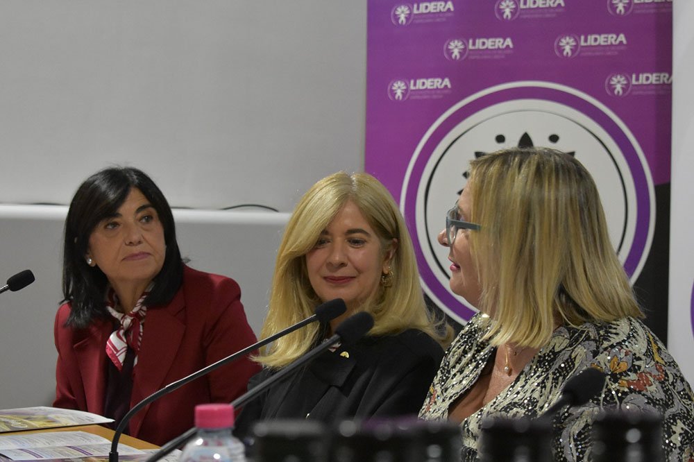 Mesa presidencial de esta actividad