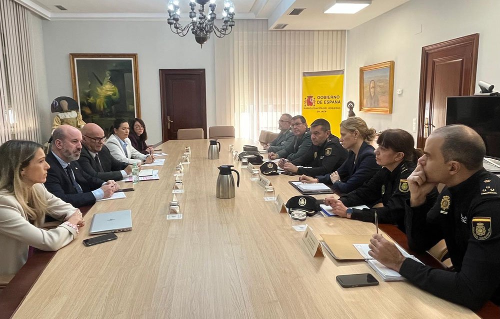 Reunión para coordinar el dispositivo de seguridad y control laboral en la campaña de aceituna en Jaén