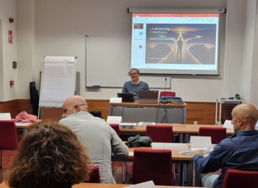 Asistentes a la microcredencial sobre competencias avanzadas para la mediación.