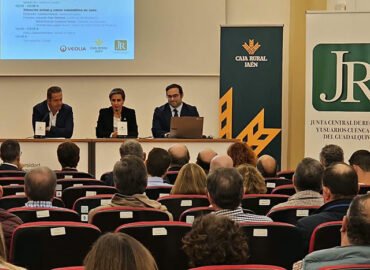 Imagen de la apertura de las jornadas celebradas este martes en Baeza. JUNTA DE ANDALUCÍA