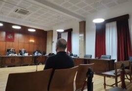 El profesor acusado de abusar de dos alumnos de un IES de Úbeda durante la vista preliminar celebrada en la Audiencia de Jaén EUROPA PRESS